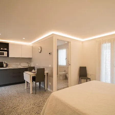 Apartman Venetian Roof View Velence